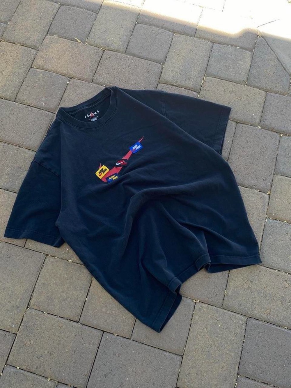 Jordan black t-shirt with red and blue accents - Picture 2 of 4